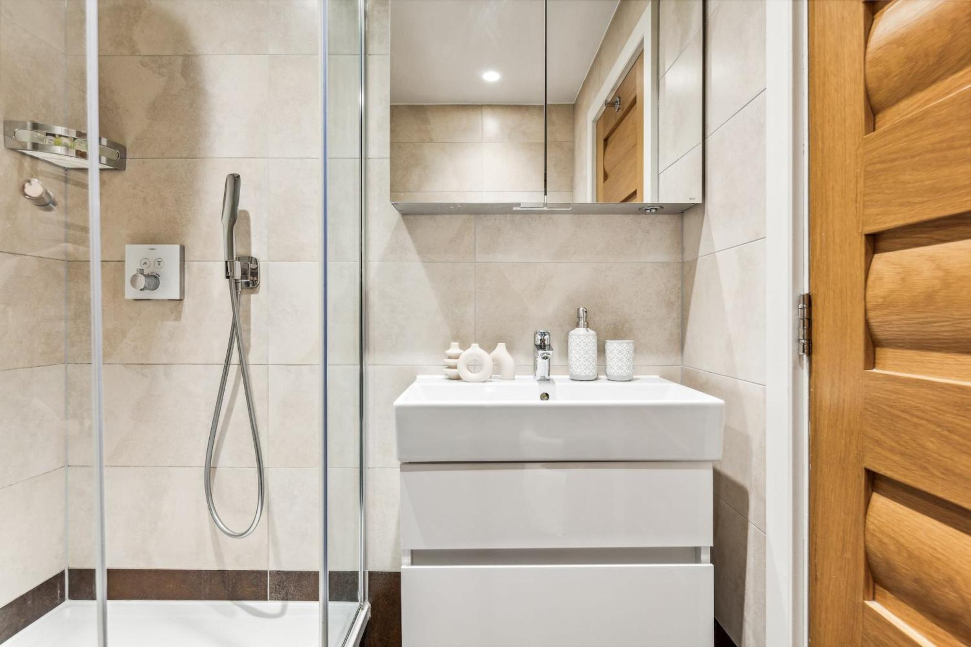 Modern 1Br In Central Fitzrovia - Cityapartmentstay London Exterior foto